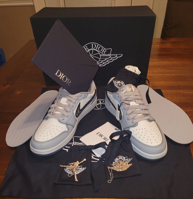 Jordan 1 LoW  "DioR"