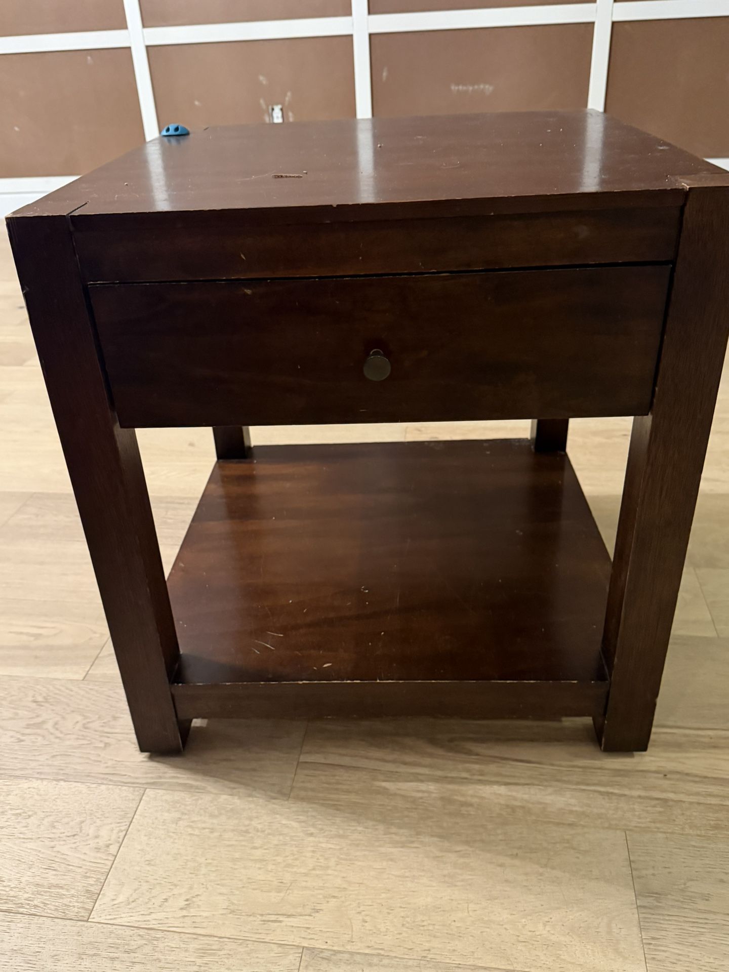 End table