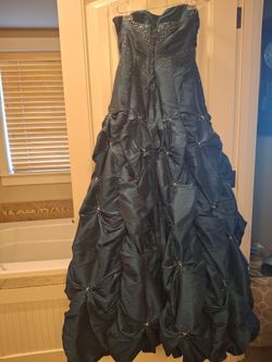 Quiciañera dress size medium