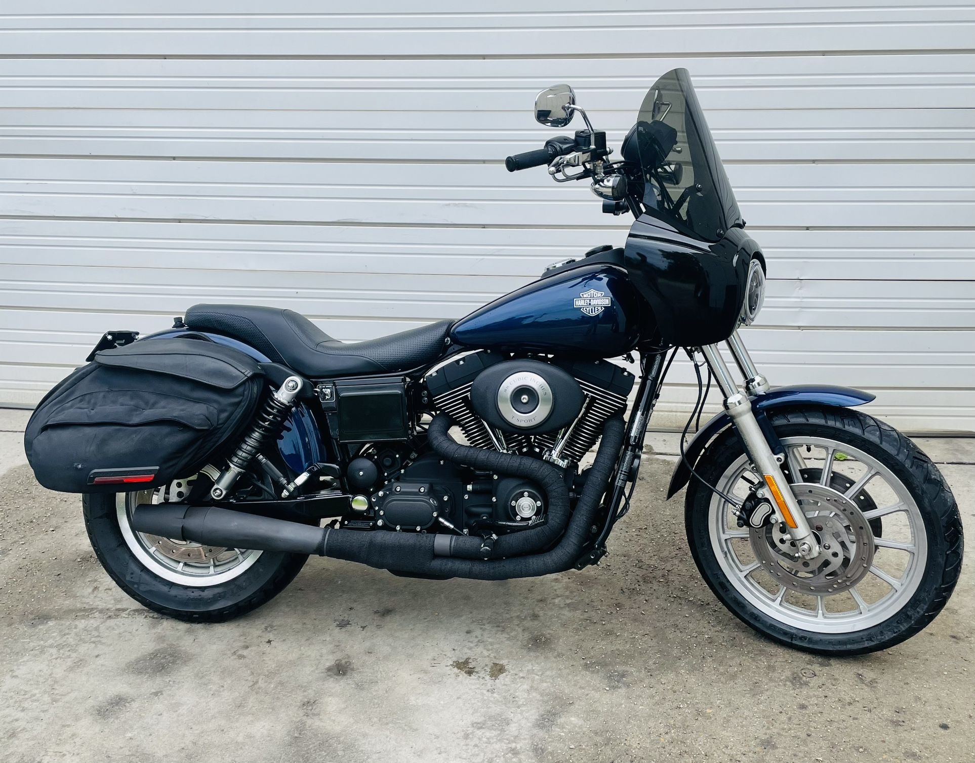 2001 HARLEY DAVIDSON DYNA TSPORT FXDXT FXDXT for Sale in Norfolk, VA