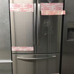 Samsung Stainless Steel French Style Refrigerator Full Size New Open Box With Ice Maker 