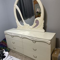 Lacquer mirror and dresser