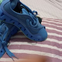 Tennis Shos Blue Zize 7 1/2