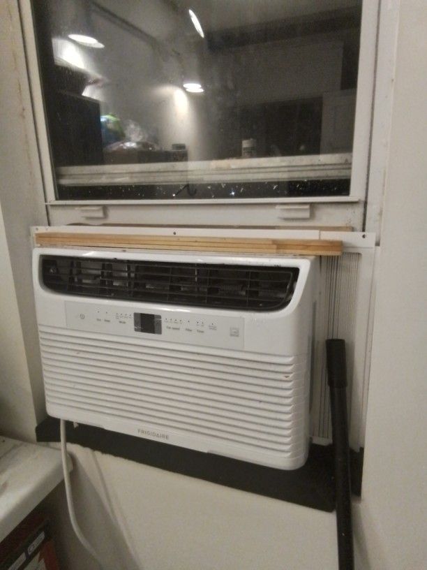 8000 Air conditioner 