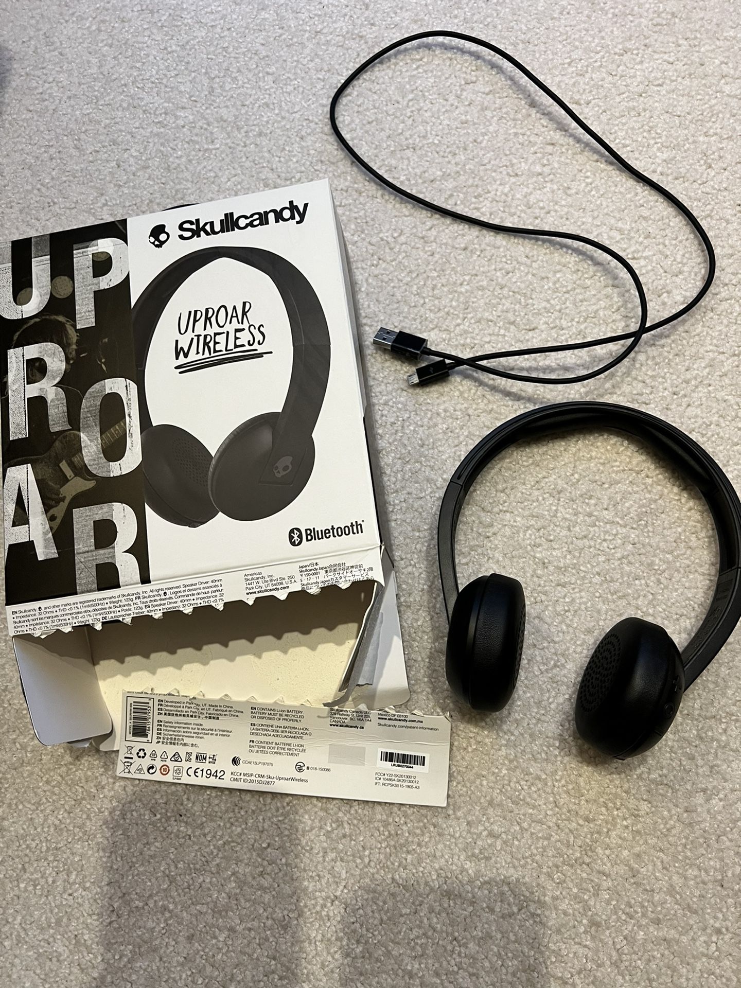 Skullcandy Uproar Bluetooth Wireless On-Ear Headphone - Black With Mic