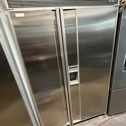 48” Sub Zero Built In Stainless Steel Refrigerator 
