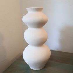 Accent Vase, Beige 