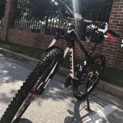 TREK Bike, Medium ,29”