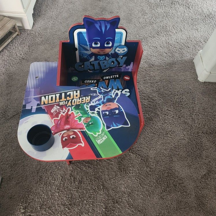 2 Kids Character Chairs