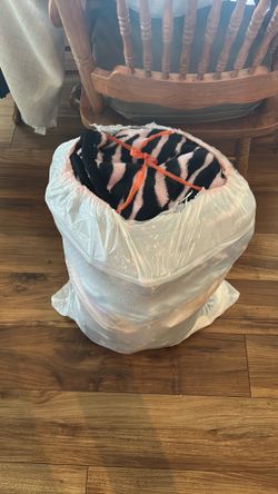 Free two kids blankets and kids mix clothing size
