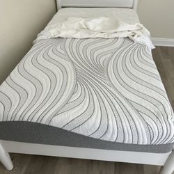 LIKE NEW TWIN SIZE BED