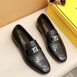 Fendi Men’s Leather Shoes With Box New 
