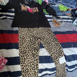 Leggings & Shirt 