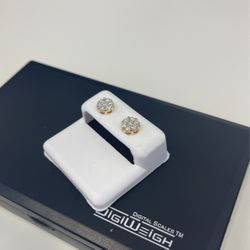 10K diamond Earrings / 10 KT Gold Earring / 10KT Real Diamonds 