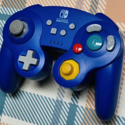 PowerA Wireless Controller Gamecube for Nintendo Switch Purple- Tested/Working