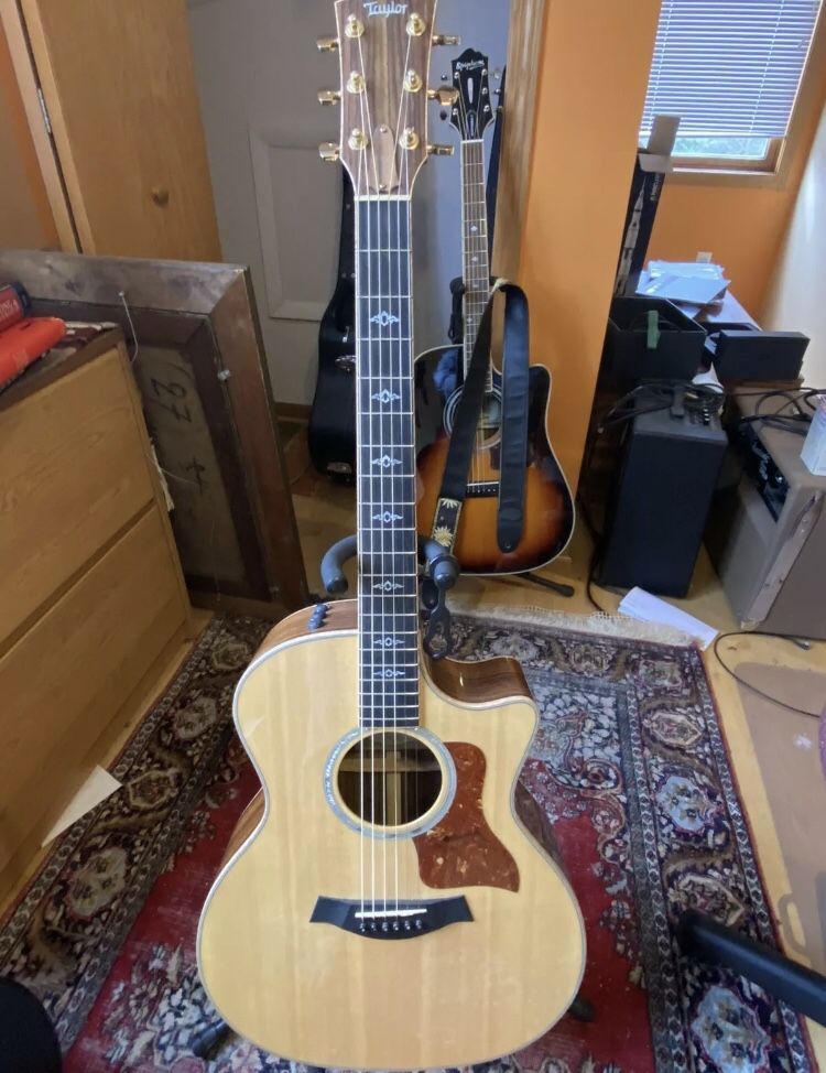 814cetaylorGuitar