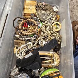 Jewelry Lot 