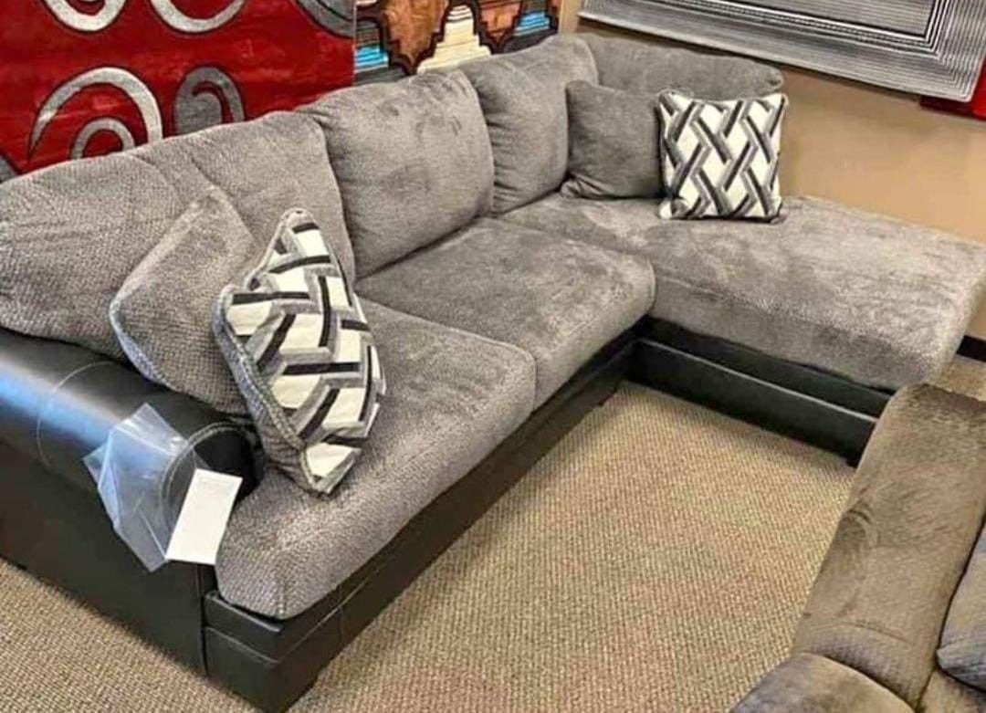 ASHLEY SMOKE SECTIONAL SOFA COUCH 