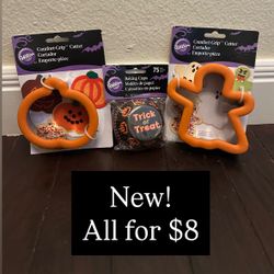 Wilton Cookie cutters and cupcake liners Halloween