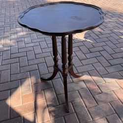 Antique  Vintage Mersman-  Pie Crust Top Mahogany Table & Bronze Claw Feet -Late 1800’s 