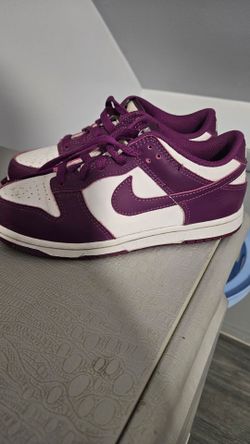 Nike girl shoes