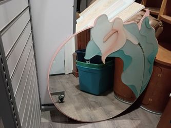 Wall mirror