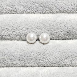 Freshwater Pearl Earrings (9mm)