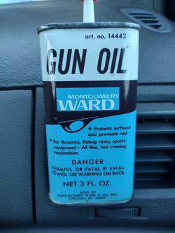 Vintage oil can