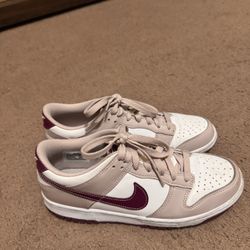 Nike Youth Tenis Shoes