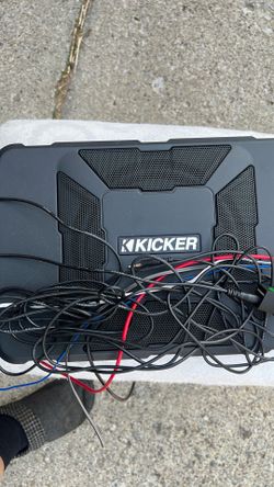 Kicker 11HS8  subwoofer  - Used
