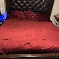 King Bedroom Set, 2nd Item Full Size Bed
