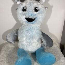 Rare build a bear Arctic show monster mixer