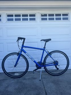 Motobecane Hybrid Bike – Like New – 20” Frame