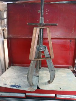 3 prong. Puller