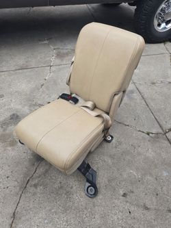 Ford Jump center seat