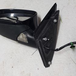 2005 - 2010 VolksWagen Passat left (driver) Side Rear View Mirror