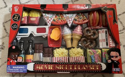 Play pretend toy (movie night)