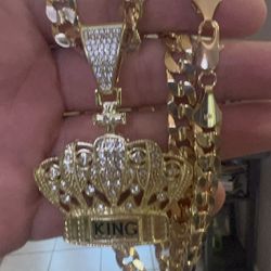 14k Gold 24 Inch Cuban Chain And King Crown Pendant 