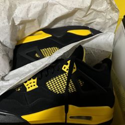 Air Jordan 4 Retro