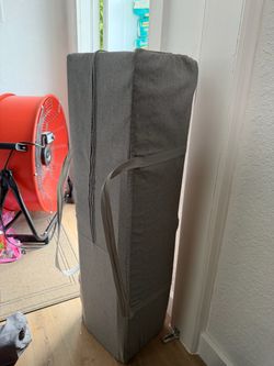 Travel twin bassinet