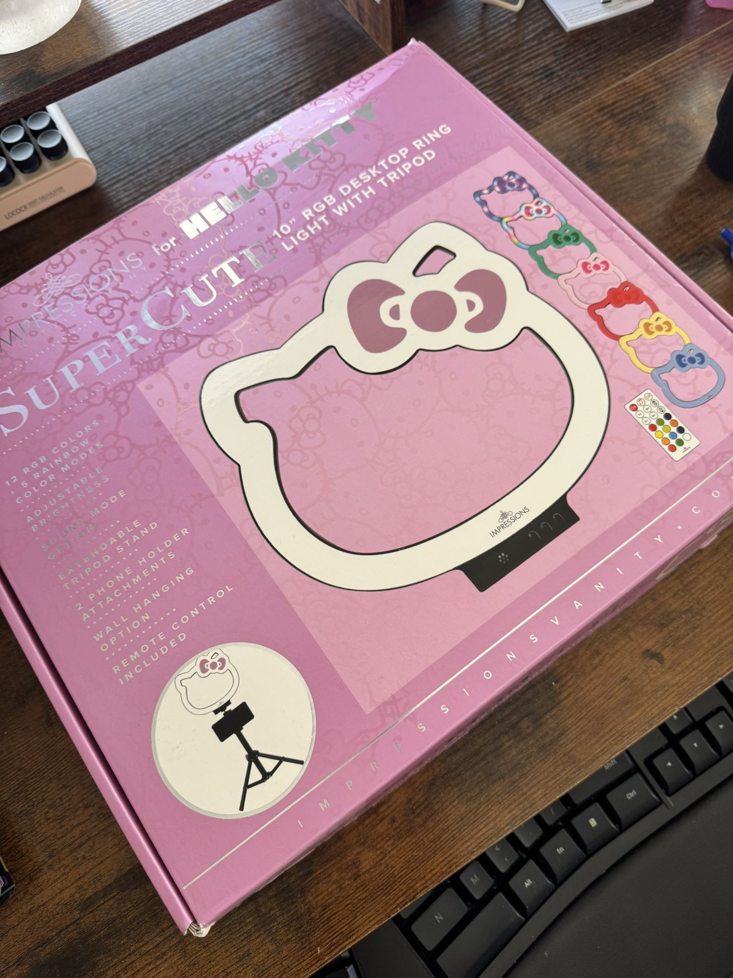 Hello Kitty 10” Desktop Ring Light With Tripod