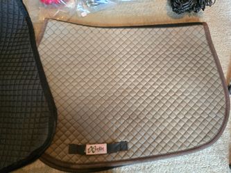 Saddle pads
