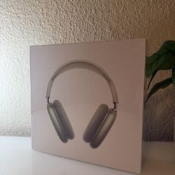 Brand New Sealed AirPod Max - Green 