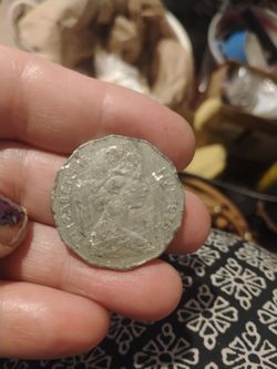 Queen Elizabeth II 50 Pence Coin