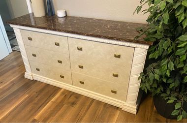 Elegant Dresser
