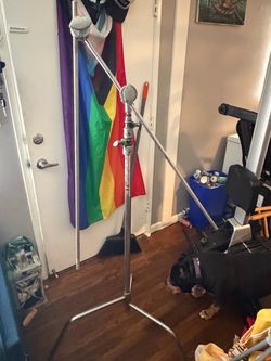 Matthews Century Stand (C-stand)