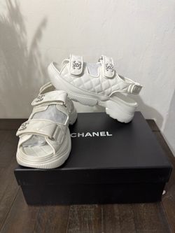 Chanel women sandals ⬇️
