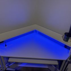 Corner Desk & Gaming Chair 