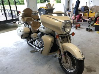 Yamaha Royal Star venture