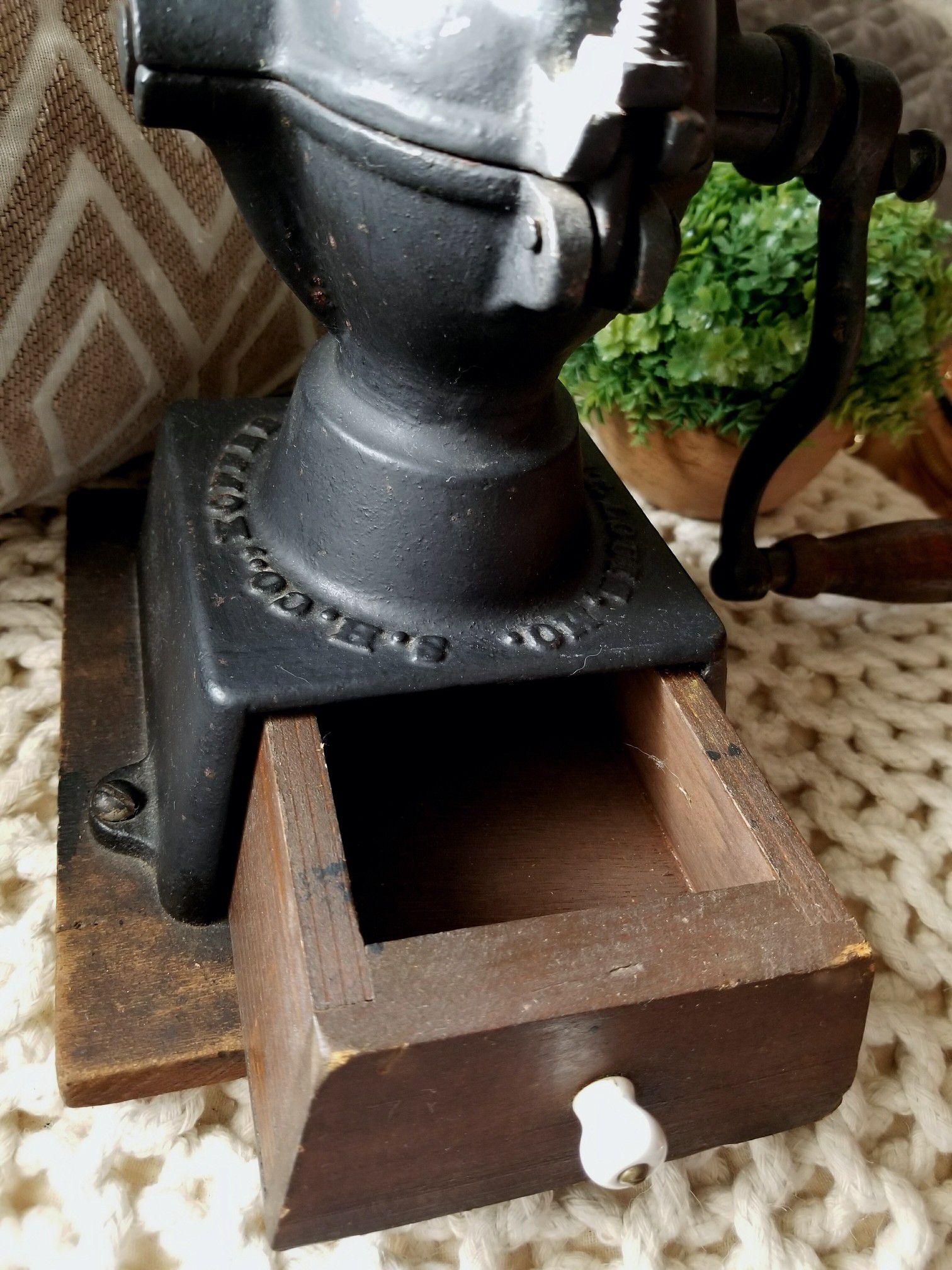 Beautiful OXO Coffee Grinder for Sale in Dallas, TX - OfferUp